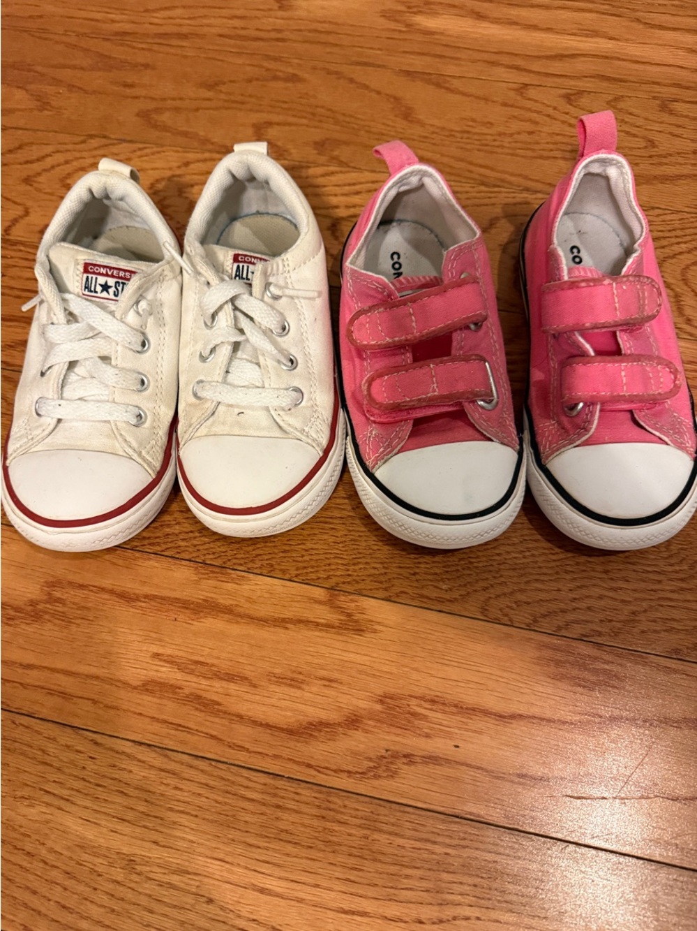 Converse Kids Low Top Sneakers in White and Pink